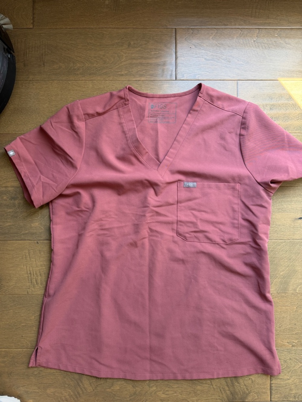 Women’s Fig V-Neck Scrub Top - Dusty Rose - Large